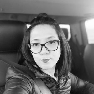 Meet your Posher, Charina